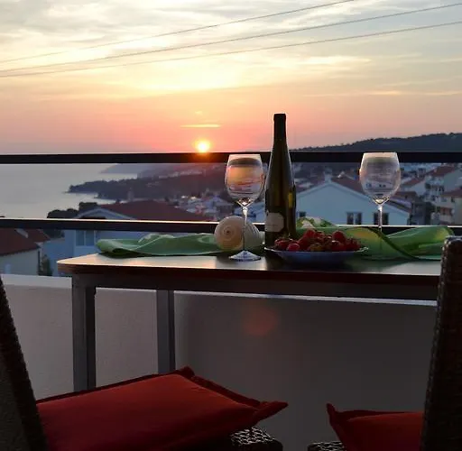 Fio - Hvar Apartamento *